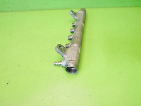 Listwa wtryskowa 03L089G 03L130089A AUDI A6 C6 2.0 TDI 08-11