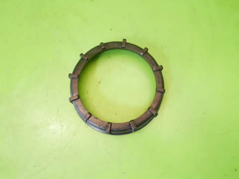Nakrętka zakrętka pompy paliwa 321201375A VW TOURAN I 1T 2.0 TDI 03-06