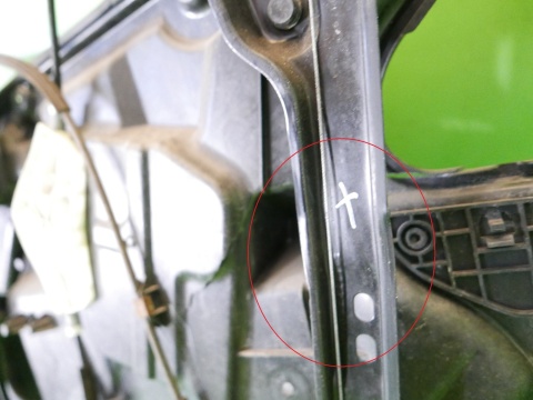 Mechanizm podnośnik szyby lewy przód FIAT FREEMONT I 11-15