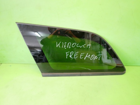 Szyba karoseryjna lewa tył AS3 ciemna FIAT FREEMONT I 11-15