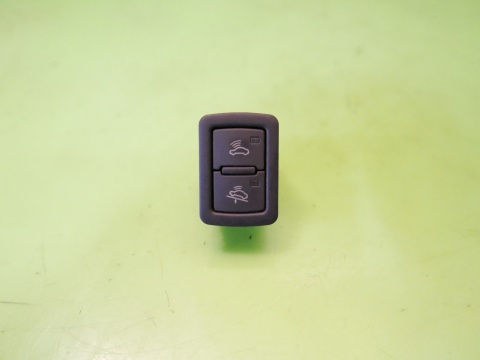 Przełącznik przycisk alarmu 4F0962109 AUDI A6 C6 AVANT 08-11