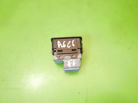 Przełącznik przycisk alarmu 4F0962109 AUDI A6 C6 AVANT 08-11