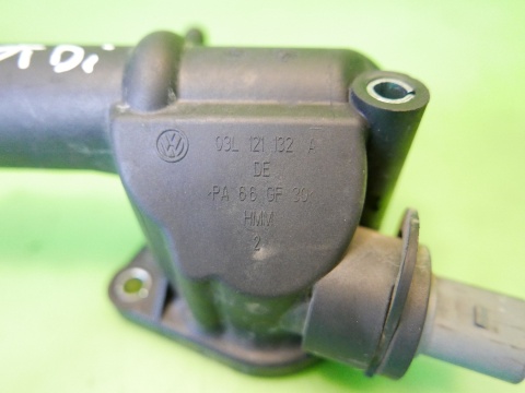 Króciec wody wodny 03L121132A AUDI A6 C6 2.0 TDI 08-11