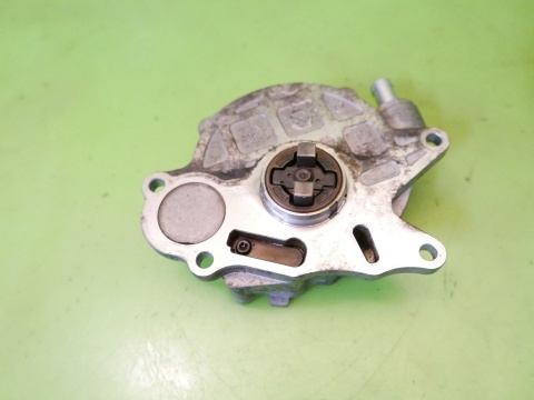 Pompa podciśnienia Vacum wakum 03L145100F AUDI A6 C6 2.0 TDI 08-11