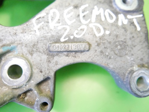 Łapa alternatora 04627138AA FIAT FREEMONT I 2.0 D MJET 11-15