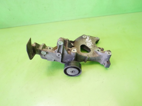 Łapa alternatora 04627138AA FIAT FREEMONT I 2.0 D MJET 11-15
