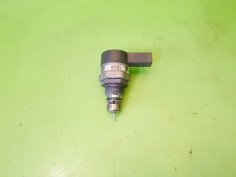 Zawór regulator ciśnienia paliwa 057130764H 0281002859 AUDI A6 C6 2.0 TDI