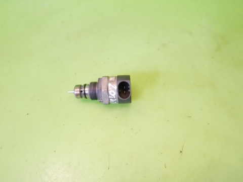 Zawór regulator ciśnienia paliwa 057130764H 0281002859 AUDI A6 C6 2.0 TDI