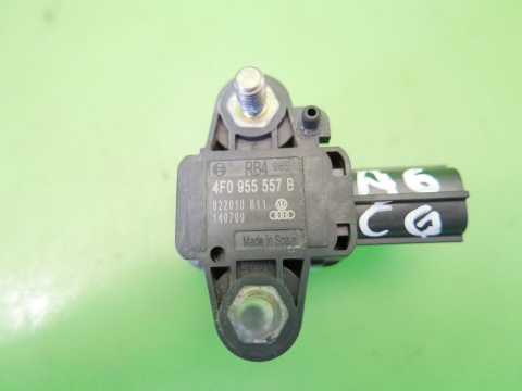 Czujnik uderzeniowy przód prawy 4F0955557B 022010611 AUDI A6 C6 2.0 TDI 08-