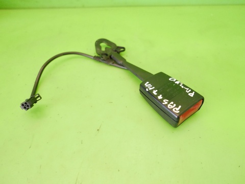 Zatrzask zapięcie pasa przód prawe 8E0857755Q AUDI A6 C6 AVANT 08-11