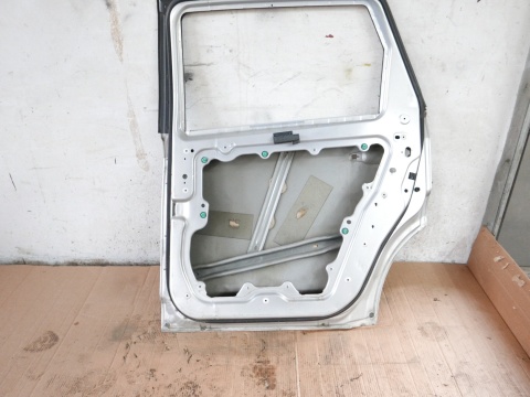 Drzwi prawe tył tylne PS2 FIAT FREEMONT I 11-15