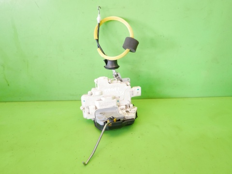 Zamek drzwi tył prawy 4F0839016 7 pinów AUDI A6 C6 AVANT 08-11