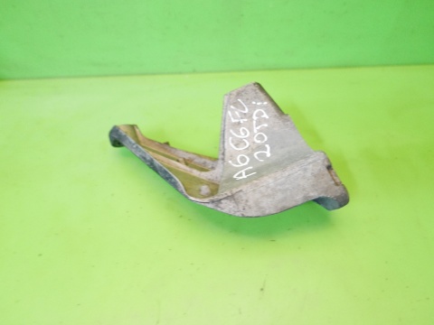 Mocowanie łapa silnika lewa 4F0199307N AUDI A6 C6 2.0 TDI 08-11