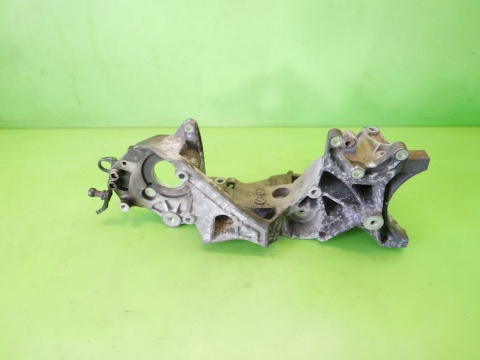 Łapa podstawa mocowanie alternatora 03L903143H AUDI A6 C6 2.0 TDI 08-11