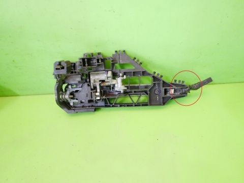 Klamka zewnętrzna prawa przód keyless PS2 FIAT FREEMONT I 11-15