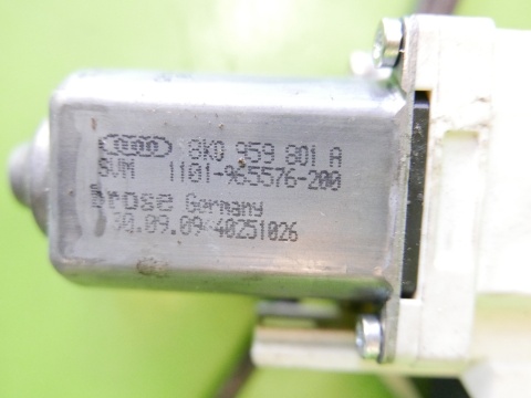 Mechanizm podnośnik silniczek szyby przód lewy 4F0837461D AUDI A6 C6 08-11