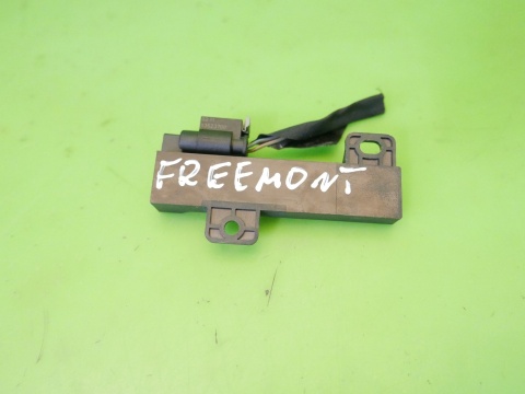 Antena passive entry keyless P68051315AB FIAT FREEMONT I 11-15