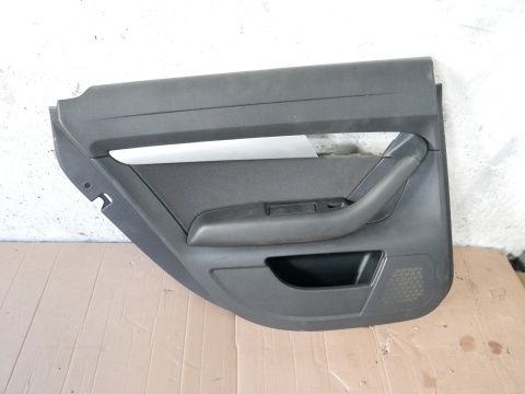 Tapicerka boczek drzwi tył lewy 4F0867305 AUDI A6 C6 AVANT KOMBI 08-11