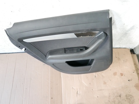 Tapicerka boczek drzwi tył lewy 4F0867305 AUDI A6 C6 AVANT KOMBI 08-11