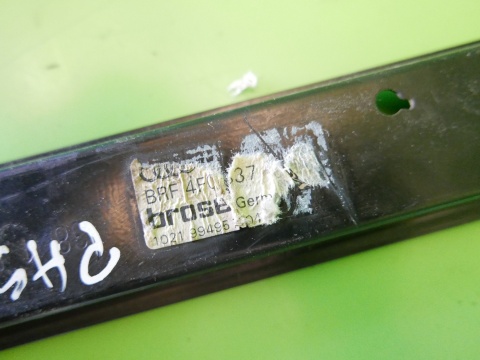 Mechanizm podnośnik szyby prawy przód 8K0959802A AUDI A6 C6 AVANT Kombi 08-11