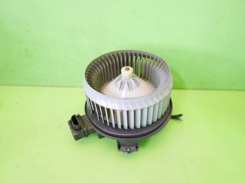 Wentylator dmuchawa nawiewu przód AY272700-5011 FIAT FREEMONT I 11-15
