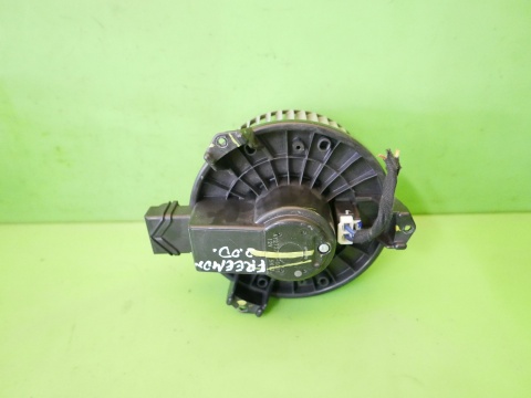 Wentylator dmuchawa nawiewu przód AY272700-5011 FIAT FREEMONT I 11-15