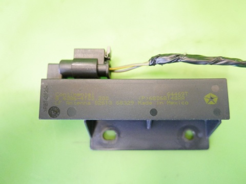 Antena passive entry keyless P68068148AA FIAT FREEMONT I 11-15