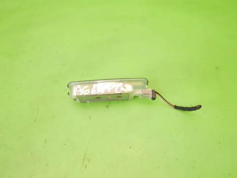Lampka oświetlenia kabiny tył lewa 4D0947105A AUDI A6 C6 AVANT 08-11