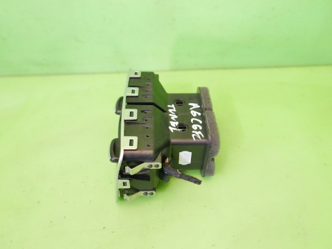 Kratka nawiewu tunelu tył środek 4F0819203C AUDI A6 C6 AVANT 08-11