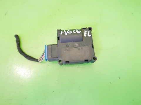 Silniczek nawiewu nagrzewnicy 0132801359 4F0820511A AUDI A6 C6 2.0 TDI 08-11