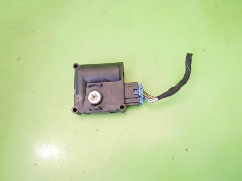 Silniczek nawiewu nagrzewnicy 0132801359 4F0820511A AUDI A6 C6 2.0 TDI 08-11