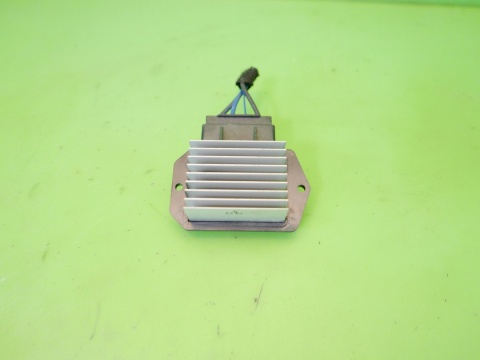Opornik rezystor wentylatora dmuchawy 4993002131 FIAT FREEMONT I 11-15
