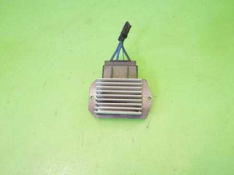 Opornik rezystor wentylatora dmuchawy 4993002131 FIAT FREEMONT I 11-15