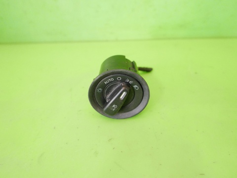 Przełącznik włącznik świateł halogenów 68041761AB FIAT FREEMONT I 11-15