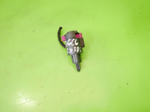 Czujnik świateł stop stopu hamulca 4F0945459B AUDI A6 C6 2.0 TDI 08-11