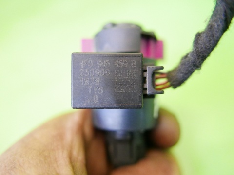 Czujnik świateł stop stopu hamulca 4F0945459B AUDI A6 C6 2.0 TDI 08-11