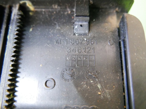 Popielniczka przód przednia 4F1857951C AUDI A6 C6 2.0 TDI AVANT 08-11