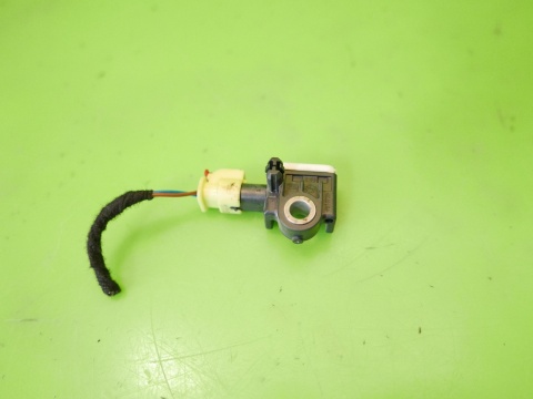 Czujnik uderzenia uderzeniowy tył prawy 4F0959643C AUDI A6 C6 08-11