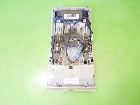 Lampka oświetlenia kabiny przód 4F0947135BQ AUDI A6 C6 2.0 TDI AVANT 08-11