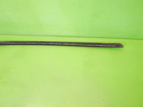 Listwa szyby czołowej lewa 4F0854327 AUDI A6 C6 2.0 TDI AVANT 08-11