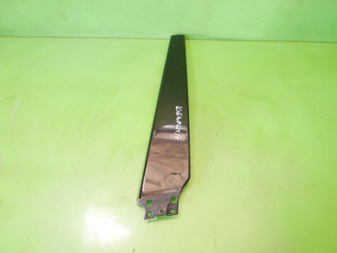 Nakładka listwa słupka B lewa 4F0853289A AUDI A6 C6 2.0 TDI AVANT 08-11