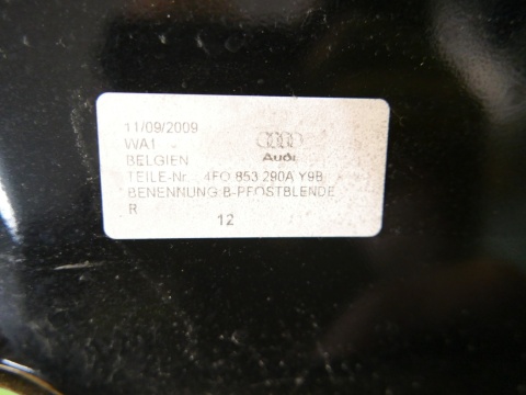 Nakładka listwa słupka B prawa 4F0853290A AUDI A6 C6 2.0 TDI AVANT 08-11