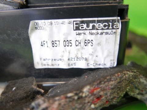 Schowek przód prawy pasażera 4F1857035CH AUDI A6 C6 2.0 TDI AVANT 08-11