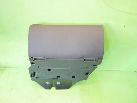 Schowek przód prawy pasażera 4F1857035CH AUDI A6 C6 2.0 TDI AVANT 08-11