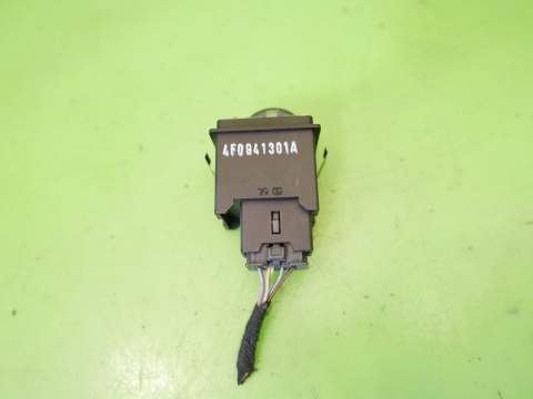 Przełącznik regulacji wysokości świateł 4F0941301A AUDI A6 C6 08-11