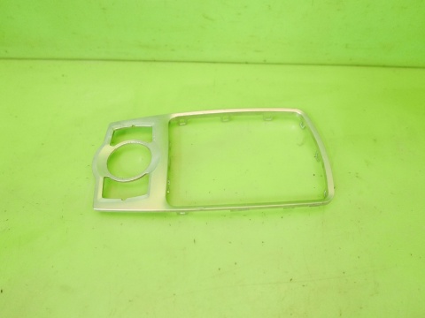 Dekor ramka panelu MMI lewarka zmiany biegów 4F0864260A AUDI A6 C6 08-11