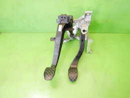 Pedał pedały sprzęgła hamulca 4F1721117F 4F1721316 AUDI A6 C6 2.0 TDI 08-11