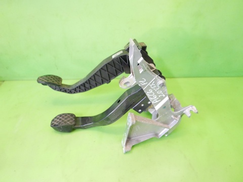 Pedał pedały sprzęgła hamulca 4F1721117F 4F1721316 AUDI A6 C6 2.0 TDI 08-11