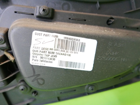 Podłokietnik schowek FIAT FREEMONT I 11-15