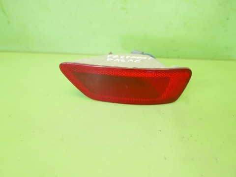 Lampka przeciwmgłowa prawa tył MAGNA 57010716AB FIAT FREEMONT I 11-15